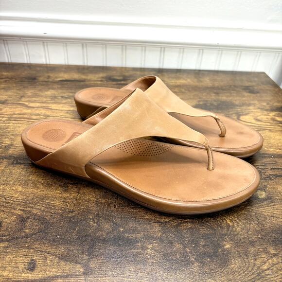FitFlop Size 9 Flip Flop Sandal Light Tan Leather 371-017 Comfort Boho Summer - Picture 1 of 14